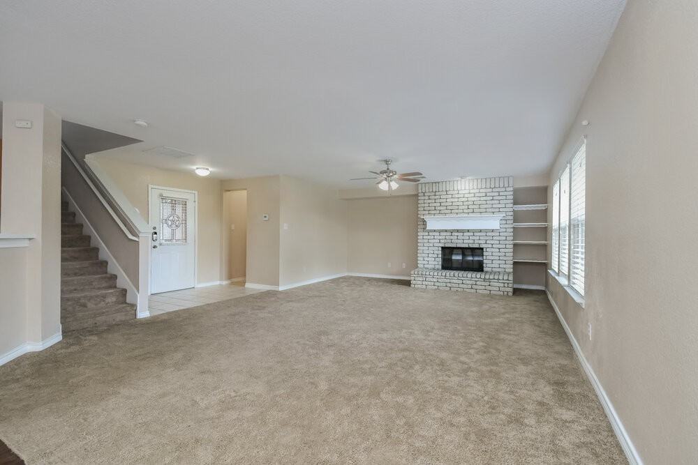 5328 Nueces Ln - Photo 5 of 17