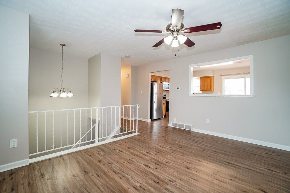 4475 Charlotte Rd - Photo 6 of 17