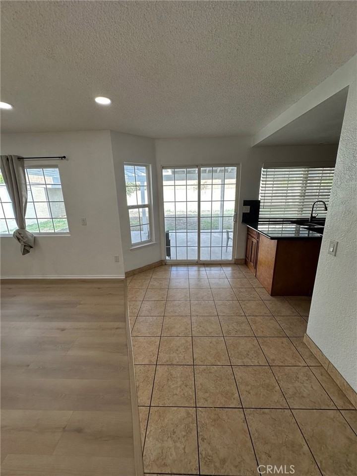 15858 Montgomery Dr #15858 - Photo 7 of 35