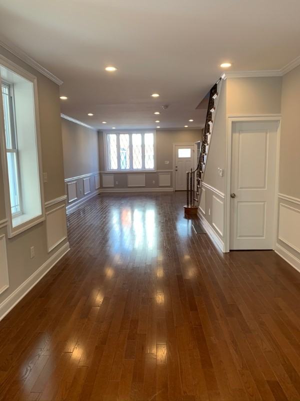 1118 Mckean St - Photo 2 of 18