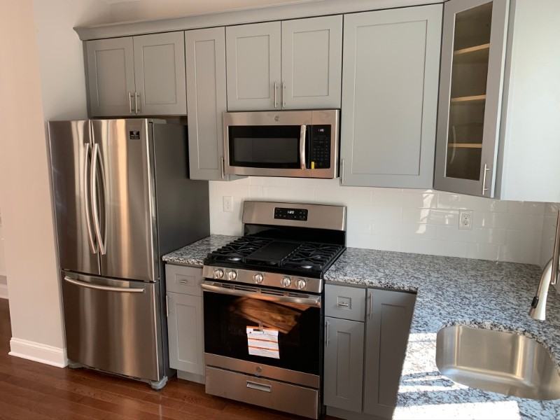 1118 Mckean St - Photo 4 of 18