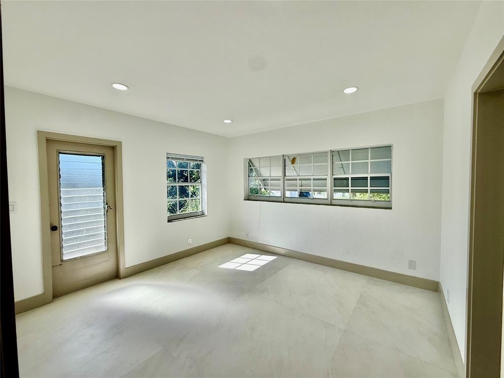 1400 Se 7th Ave #1400-4 - Photo 6 of 12