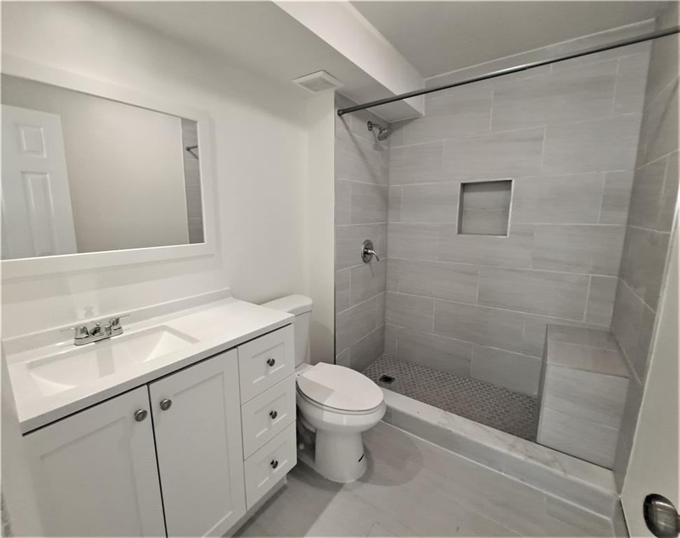 8040 Colony Cir N #8040-105 - Photo 6 of 16