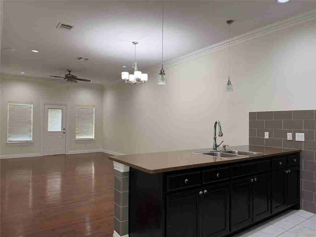 398 Mesa Dr #398A - Photo 3 of 17