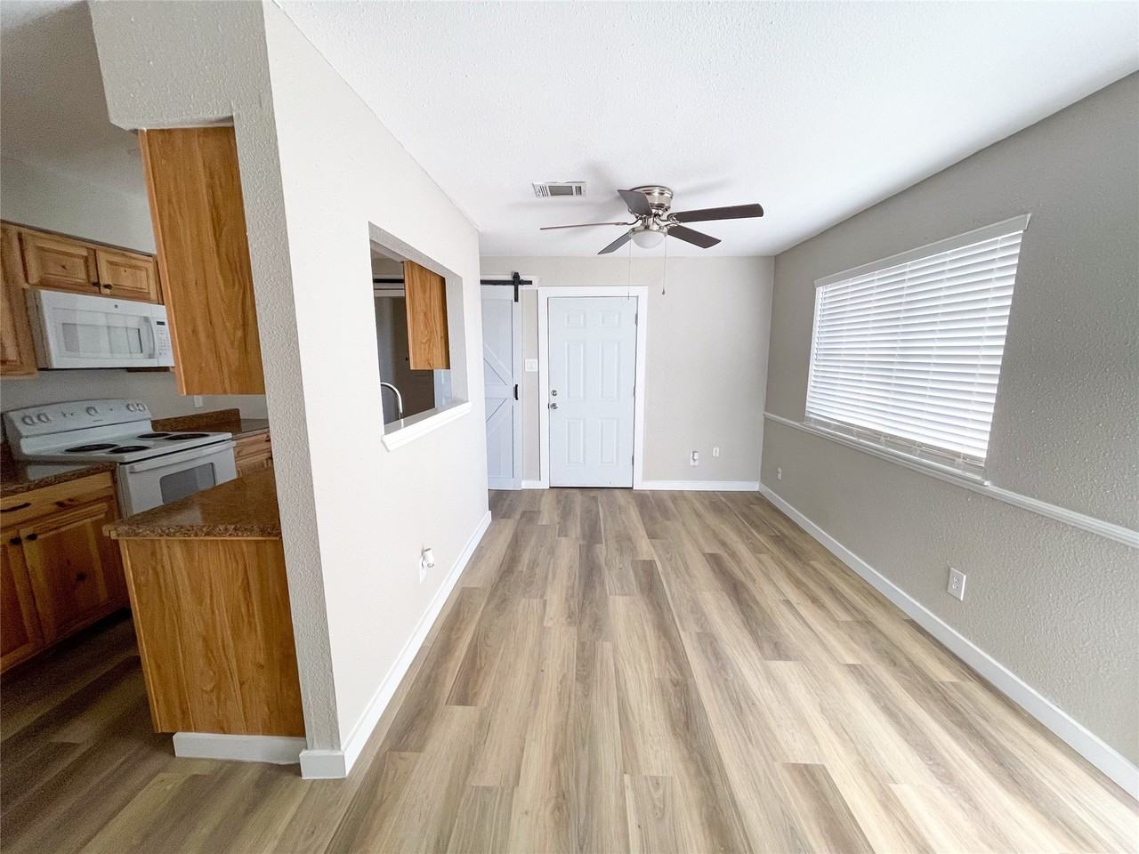 4612 W Orange St #4612 - Photo 2 of 22