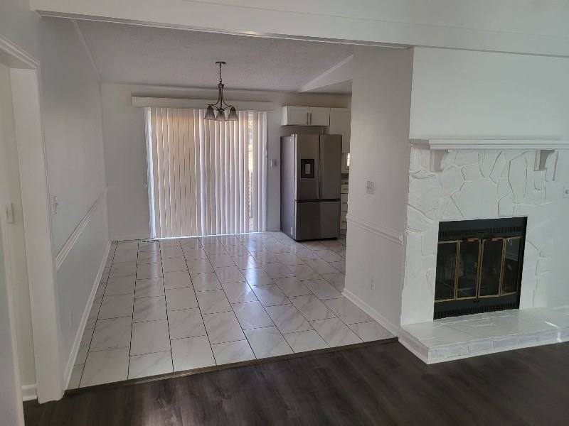 3936 Trescott Ct - Photo 3 of 16