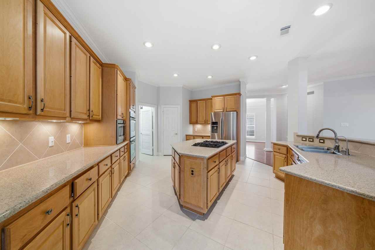 2842 Nicks Run Ln #2842 - Photo 3 of 35