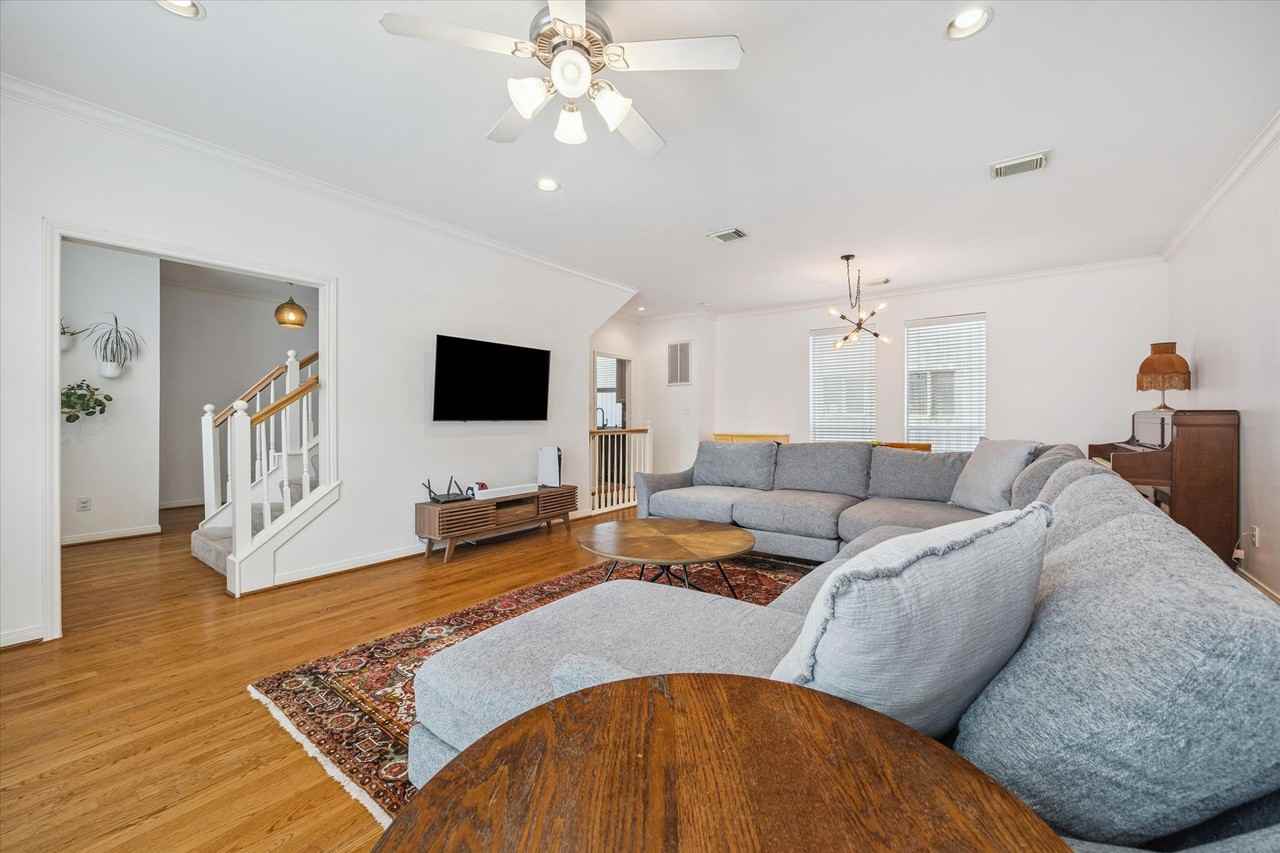 1714 Bailey St #1714 - Photo 5 of 27