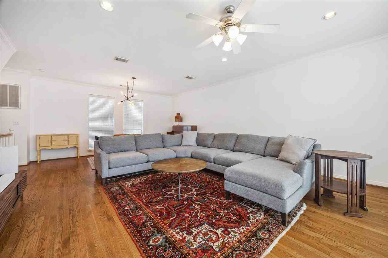 1714 Bailey St #1714 - Photo 7 of 27