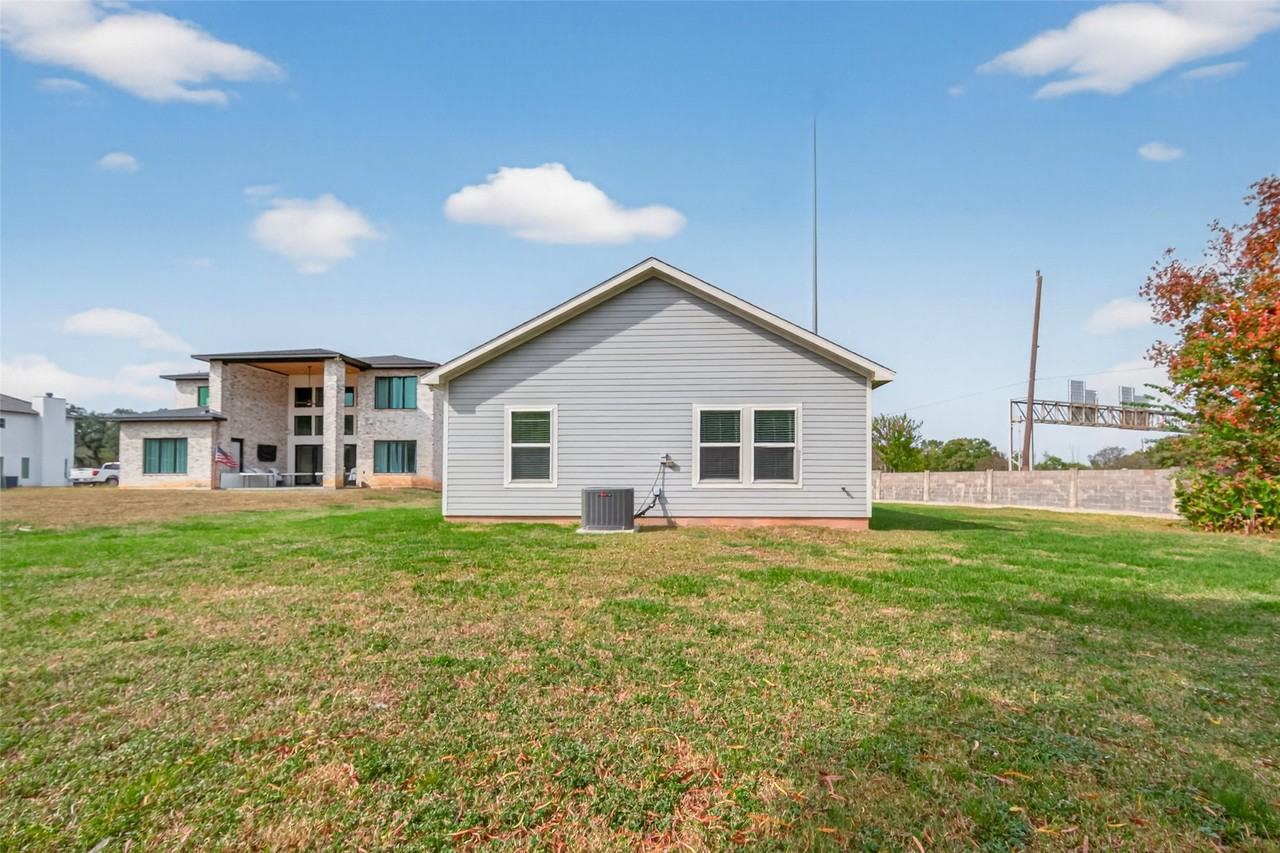 1009 Niagara St #1009 - Photo 2 of 30