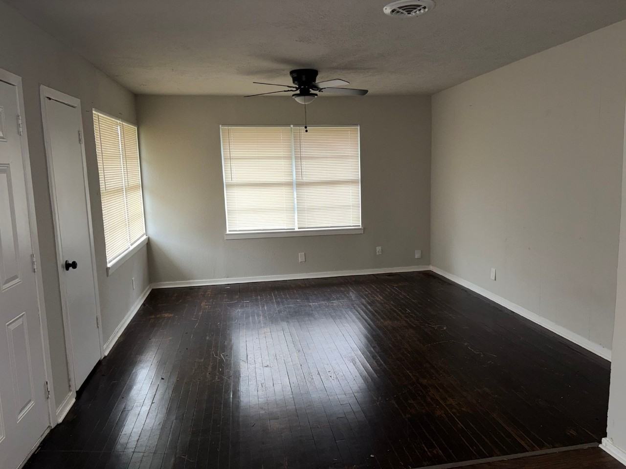 6122 Glenhurst Dr #6122 - Photo 2 of 17