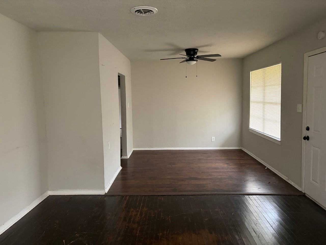 6122 Glenhurst Dr #6122 - Photo 4 of 17