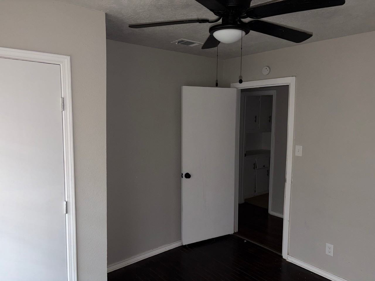 6122 Glenhurst Dr #6122 - Photo 7 of 17