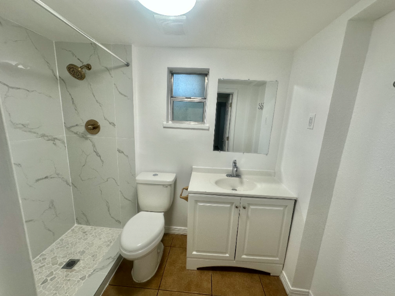 236 E Lafayette St #1 - Photo 5 of 6