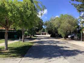 1653 Sw 17th Ter - Photo 1 of 1