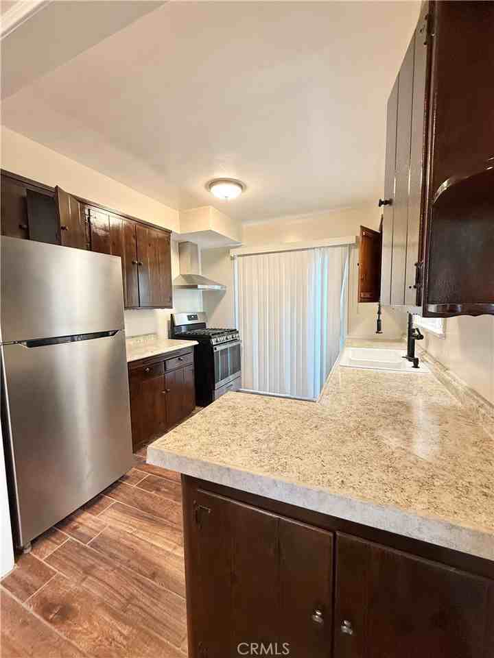 24 10th Ct #24 - Photo 6 of 31