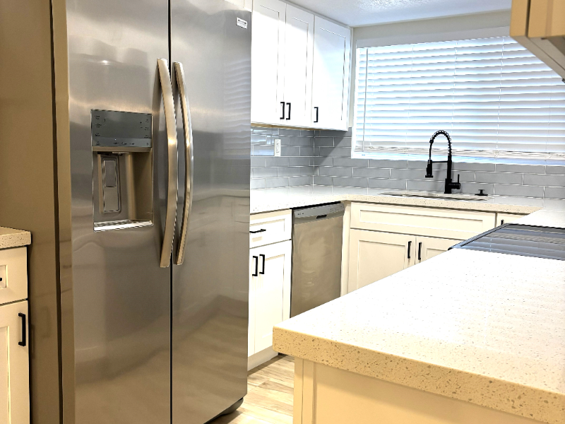 13327 N 26th Ave - Photo 4 of 18