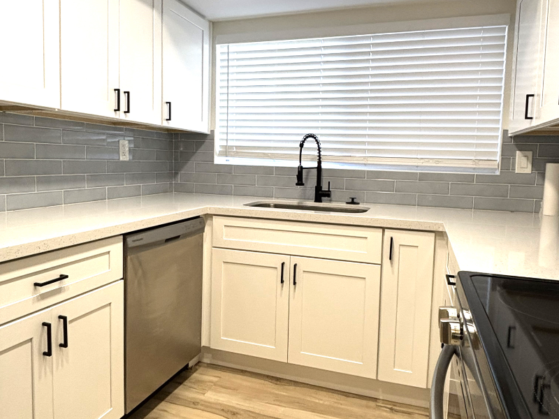 13327 N 26th Ave - Photo 5 of 18