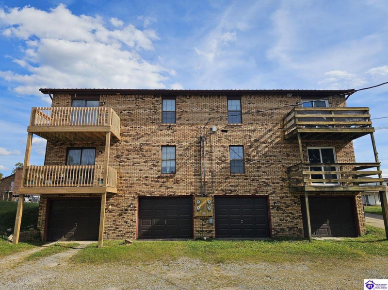 2841 Frontier Ct #3 - Photo 2 of 16