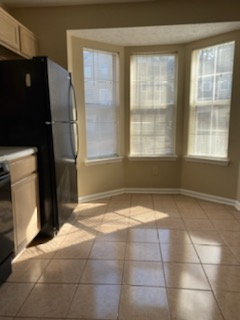 3679 Regency Park Dr - Photo 3 of 15