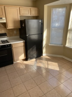 3679 Regency Park Dr - Photo 4 of 15