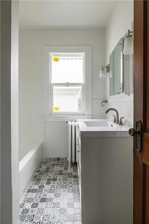 1319 Dayton Ave - Photo 6 of 17