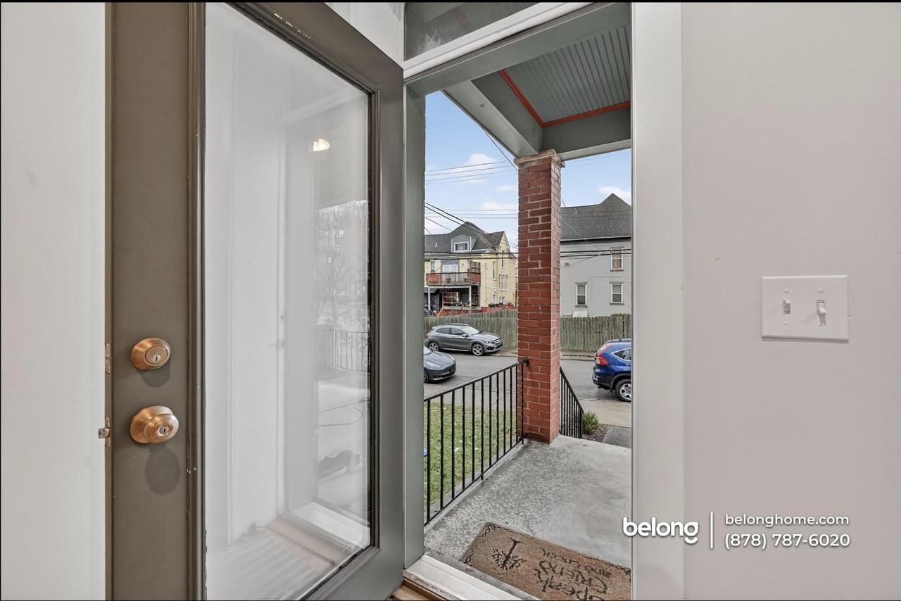 5549 Columbo St - Photo 4 of 30