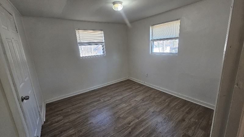 1372 Ridge Rd - Photo 6 of 12