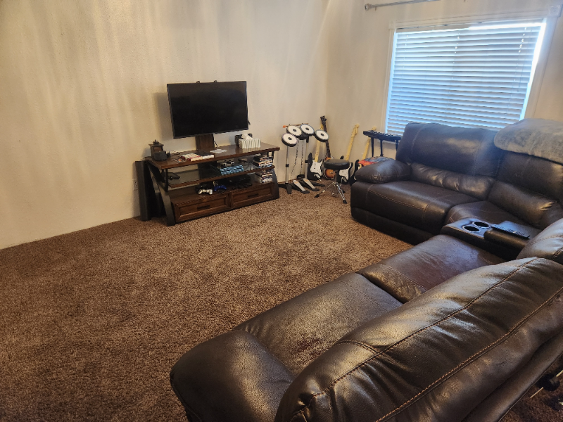 1846 N Stallion Ln - Photo 6 of 15