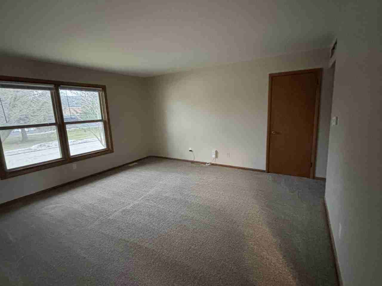 5723 34th Ave #5723-3 - Photo 5 of 8