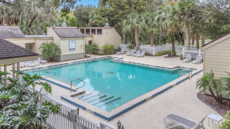 211 Fairway Dr #211 - Photo 5 of 20