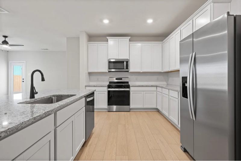 1334 Windermere Way - Photo 4 of 18