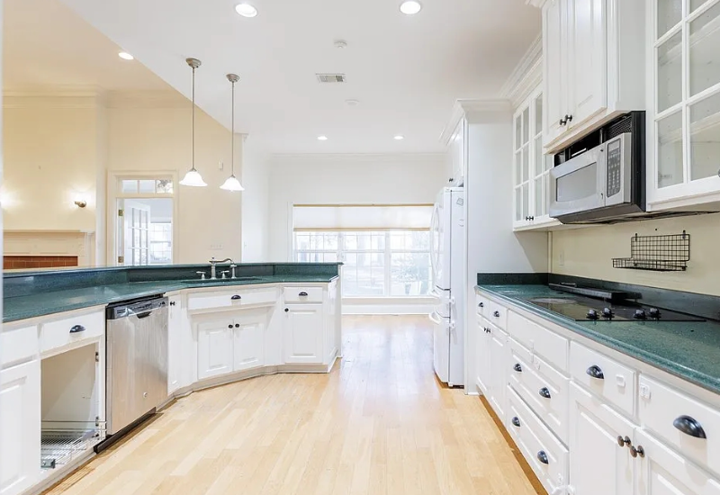 4419 Triple Oak Dr - Photo 6 of 17