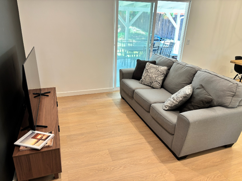 1095 Calle Jazmin - Photo 6 of 16