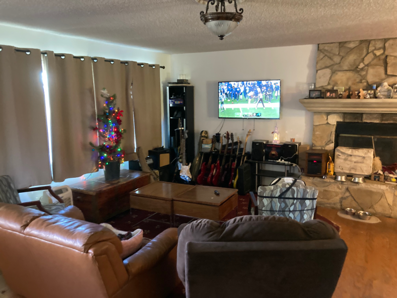 8831 Debra Ave - Photo 2 of 12