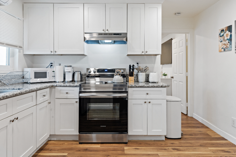 227 S Main St - Photo 3 of 18