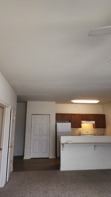 1923 63rd St #301 - Photo 3 of 13