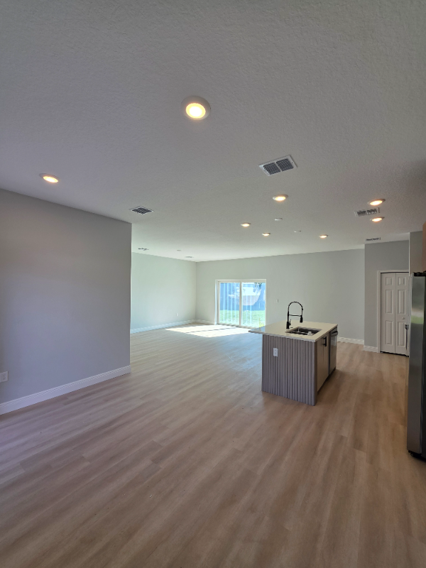 22561 Alcorn Ave - Photo 6 of 24