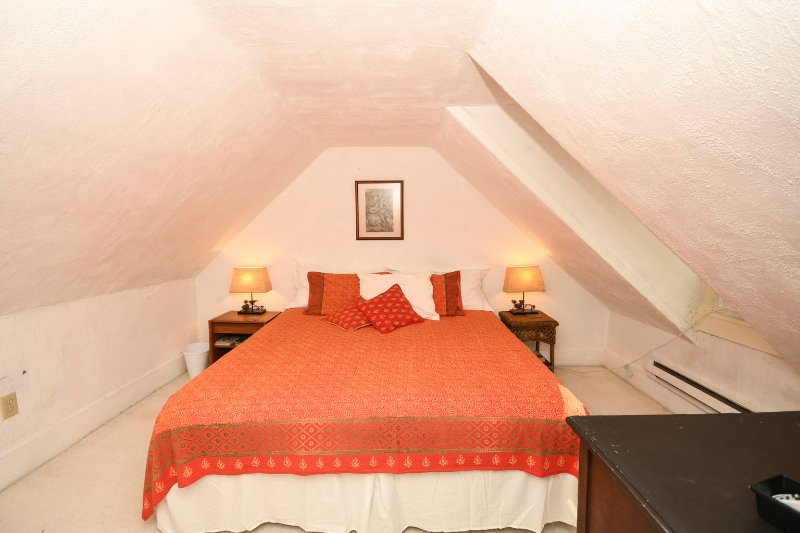 18 Bridge St #1A - Photo 2 of 9