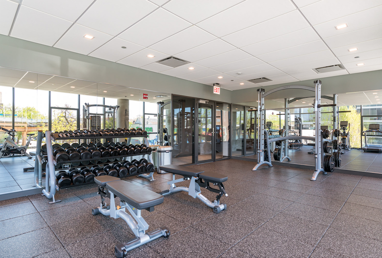 2729 W Belden Ave - Photo 6 of 9