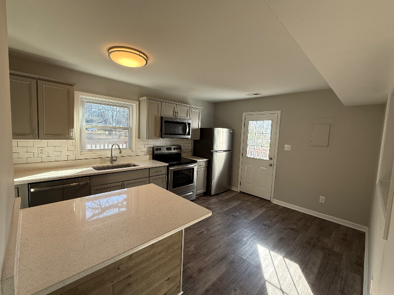 5303 Ridgerun Ct - Photo 4 of 20