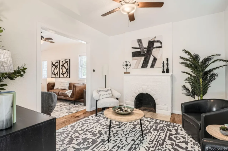 2426 S Acoma St - Photo 2 of 20