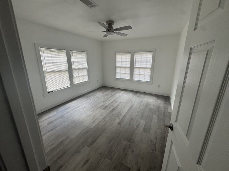 1836 Cook St - Photo 7 of 12