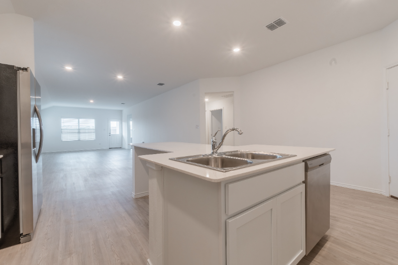 448 Keefer - Photo 6 of 20