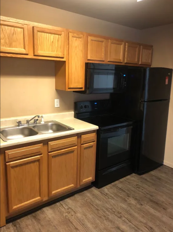 16565 Hunters Ridge Ln #C - Photo 2 of 6