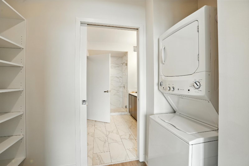 751 N Aberdeen St - Photo 7 of 14