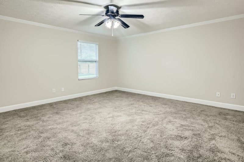 11092 Mandarin Station Dr E - Photo 3 of 9