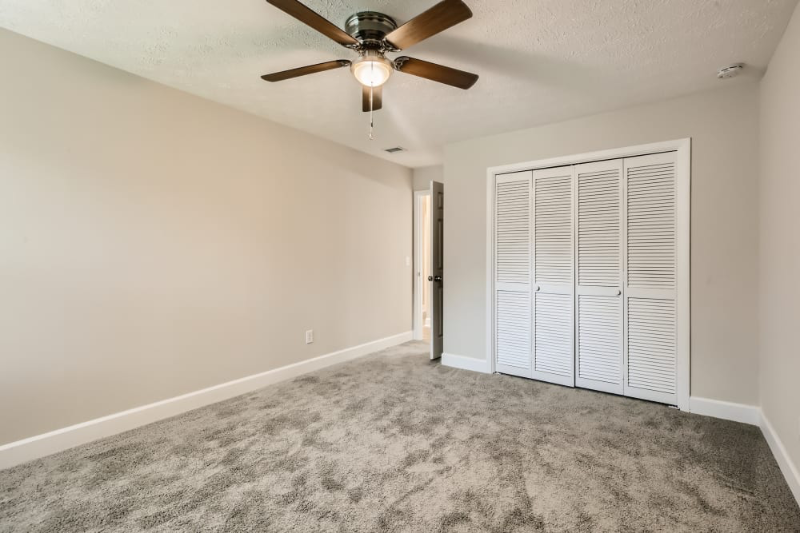 11092 Mandarin Station Dr E - Photo 5 of 9