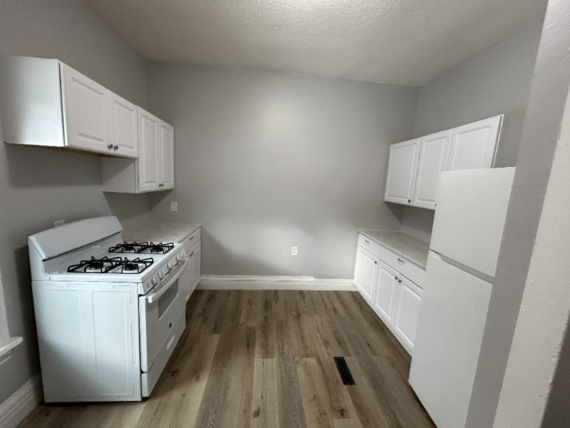 510 Cortland Ave #2ndFL - Photo 4 of 16