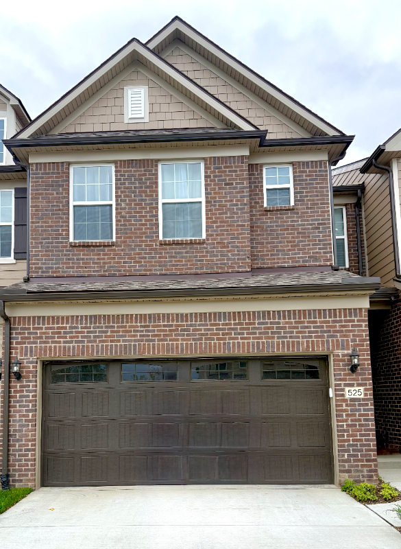 525 Addison Cir - Photo 2 of 32